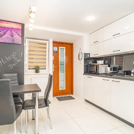 - Location, Old Town Nearby - By Rentujemy