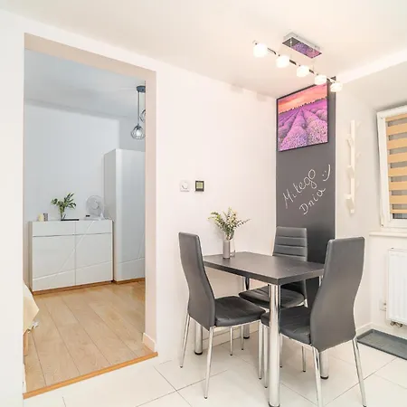- Location, Old Town Nearby - By Rentujemy Apartment Krakau